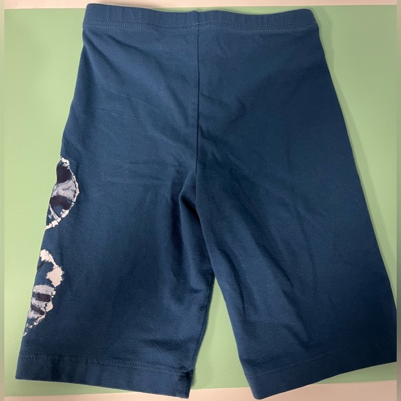 Old Navy Navy Blue Biker Shorts with Blueberry Print, Kids size 10-12 Large - Picture 2 of 4